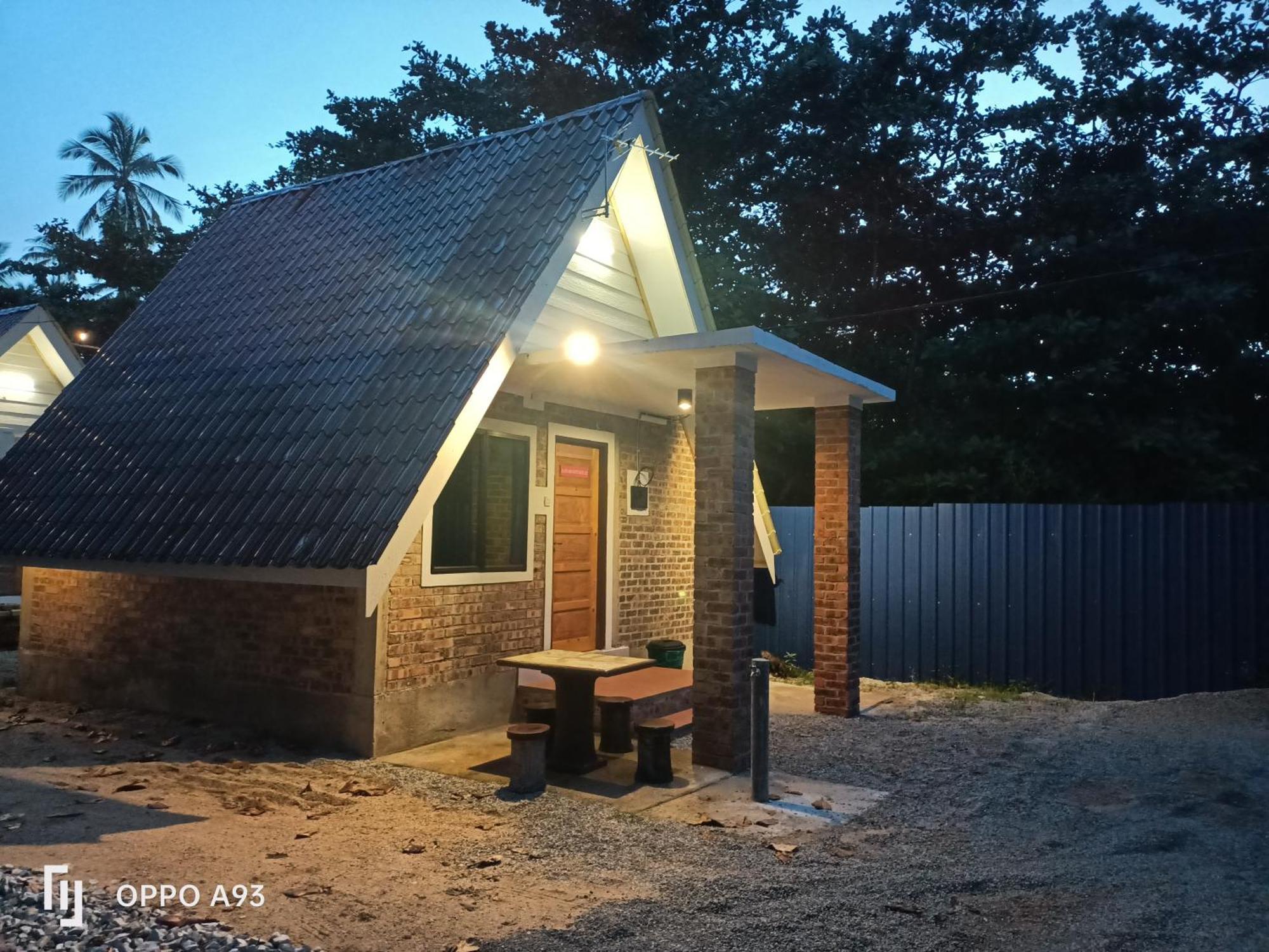 Zainab Cottage Pasir Puteh Dış mekan fotoğraf